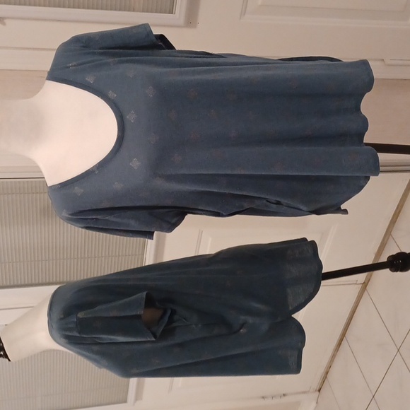 $4 Add-on Blue & Silver Tee - Size XL - Picture 1 of 7